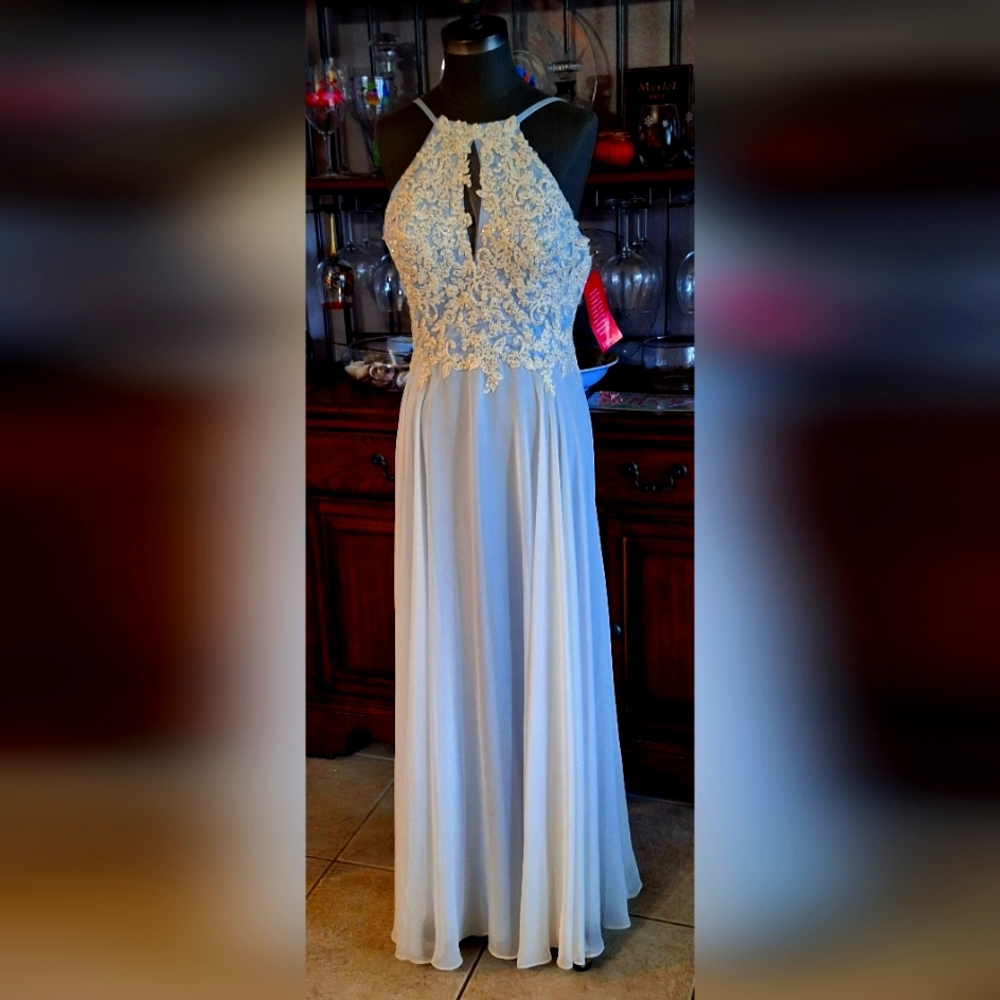 Formal dress w lace bodice and spaghetti straps. Blue/white size 12